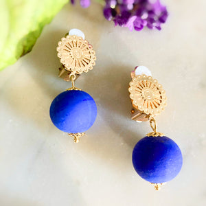 Boucles Murano bleu mat