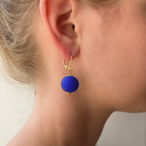 Boucles Murano bleu mat